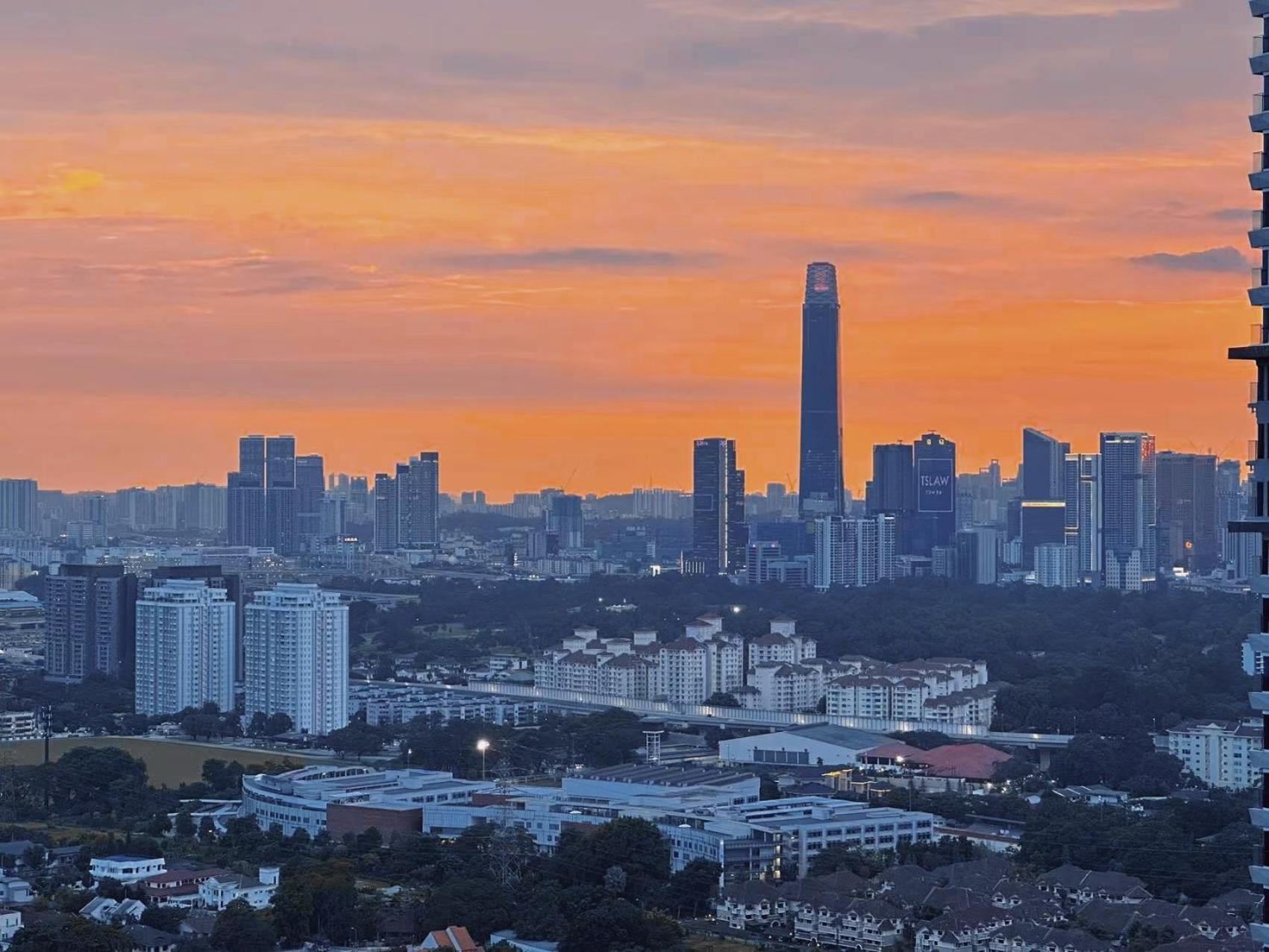 Astoria Ampang X Near Klcc Trx Bigroom 12pax * Kuala Lumpur
